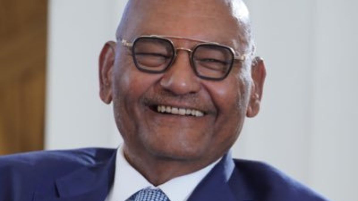 vedanta-in-talks-with-standard-chartered-for-13-billion-loan-report